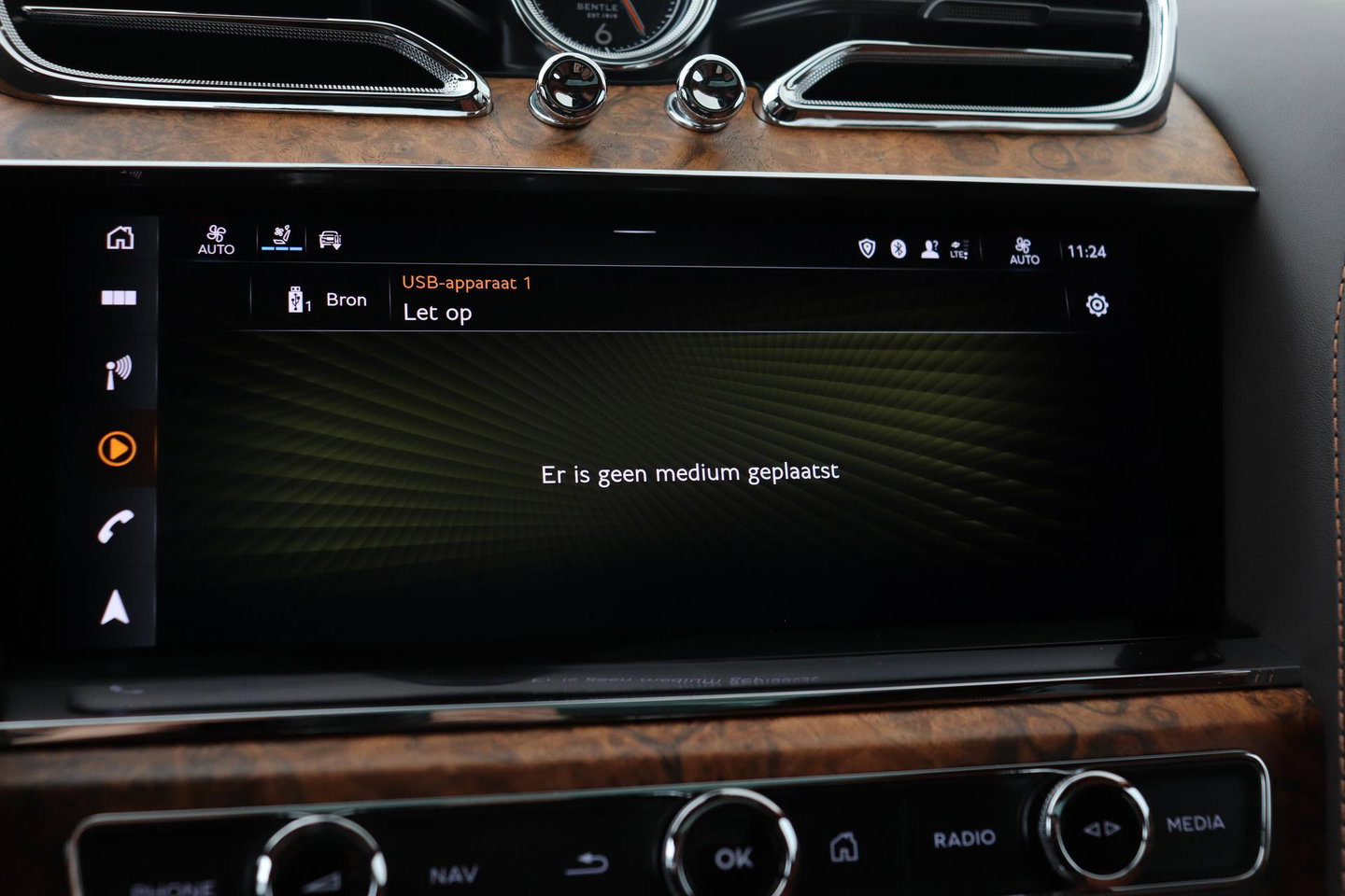 Bentley Bentayga 4.0 V8 | NL-Auto | 22 Inch | Luchtvering | Head-Up | Panoramadak | 360° Camera