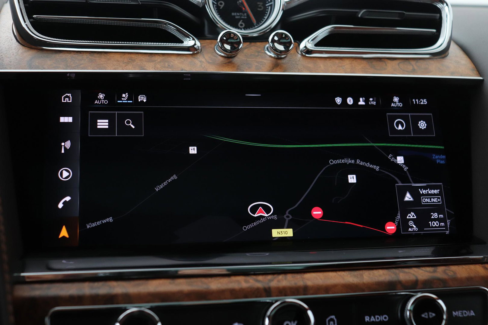 Bentley Bentayga 4.0 V8 | NL-Auto | 22 Inch | Luchtvering | Head-Up | Panoramadak | 360° Camera