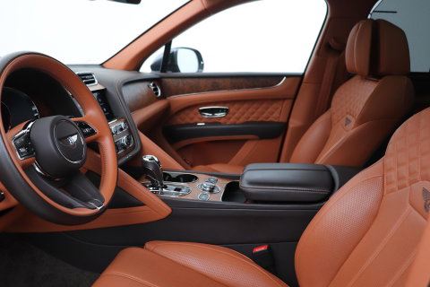 Bentley Bentayga 4.0 V8 | NL-Auto | 22 Inch | Luchtvering | Head-Up | Panoramadak | 360° Camera