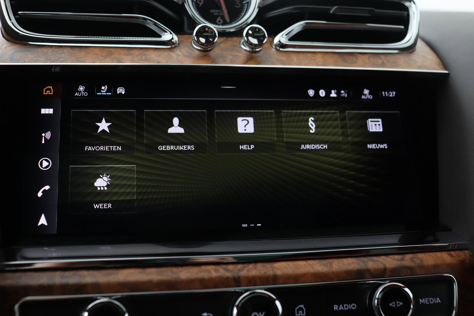 Bentley Bentayga 4.0 V8 | NL-Auto | 22 Inch | Luchtvering | Head-Up | Panoramadak | 360° Camera