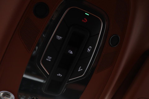Bentley Bentayga 4.0 V8 | NL-Auto | 22 Inch | Luchtvering | Head-Up | Panoramadak | 360° Camera