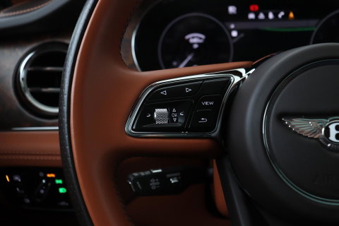 Bentley Bentayga 4.0 V8 | NL-Auto | 22 Inch | Luchtvering | Head-Up | Panoramadak | 360° Camera