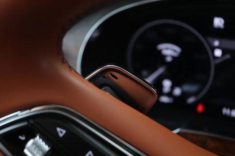 Bentley Bentayga 4.0 V8 | NL-Auto | 22 Inch | Luchtvering | Head-Up | Panoramadak | 360° Camera