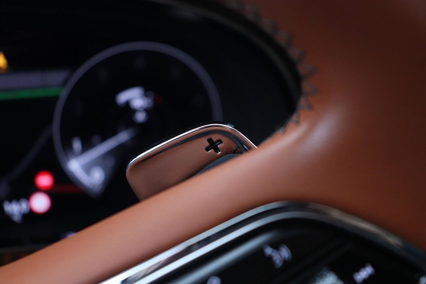 Bentley Bentayga 4.0 V8 | NL-Auto | 22 Inch | Luchtvering | Head-Up | Panoramadak | 360° Camera