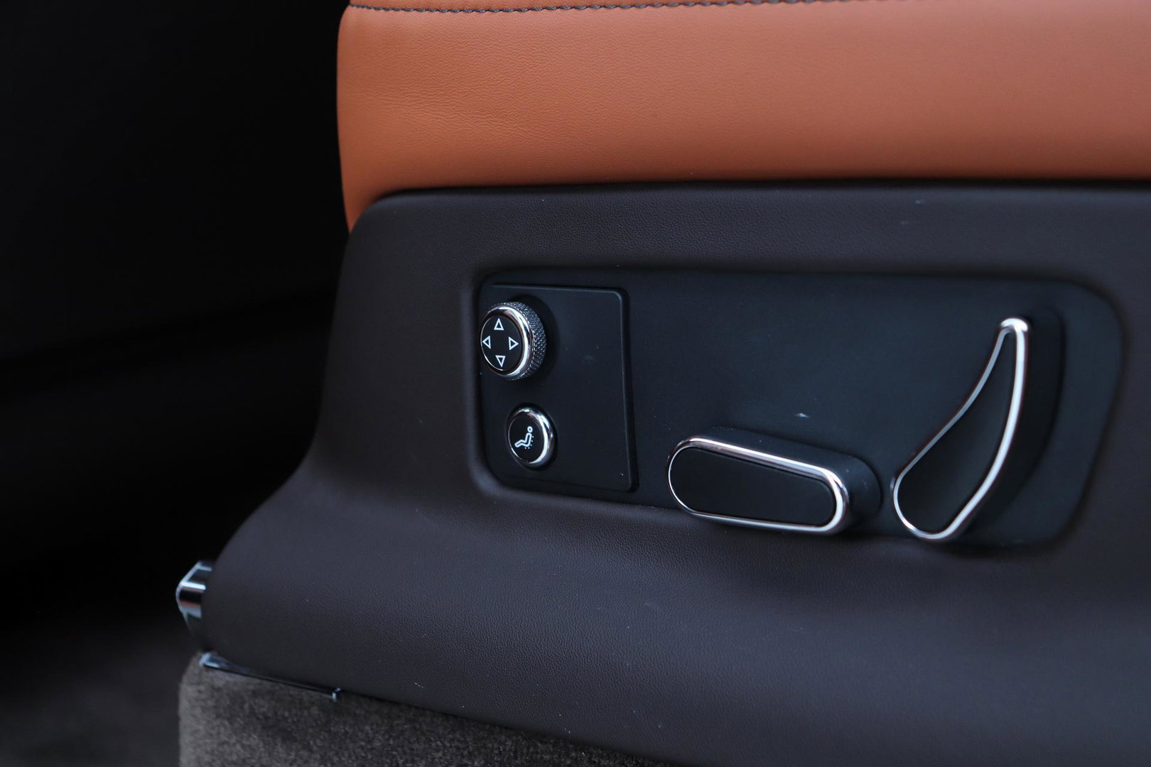 Bentley Bentayga 4.0 V8 | NL-Auto | 22 Inch | Luchtvering | Head-Up | Panoramadak | 360° Camera