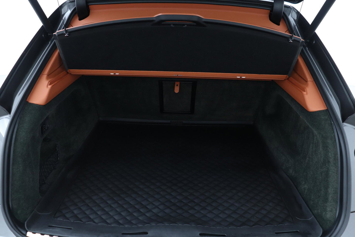 Bentley Bentayga 4.0 V8 | NL-Auto | 22 Inch | Luchtvering | Head-Up | Panoramadak | 360° Camera