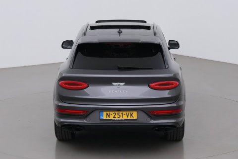 Bentley Bentayga 4.0 V8 | NL-Auto | 22 Inch | Luchtvering | Head-Up | Panoramadak | 360° Camera