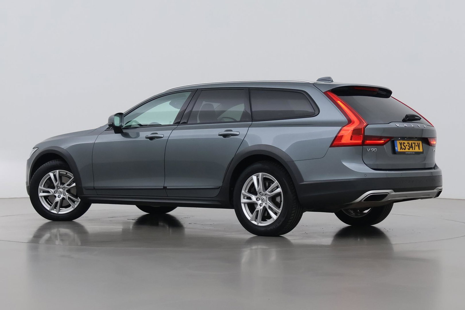 Volvo V90 Cross Country 2.0 T5 Pro | ACC | 360° Camera | Trekhaak | Stoelverwarming | Keyless | BLIS
