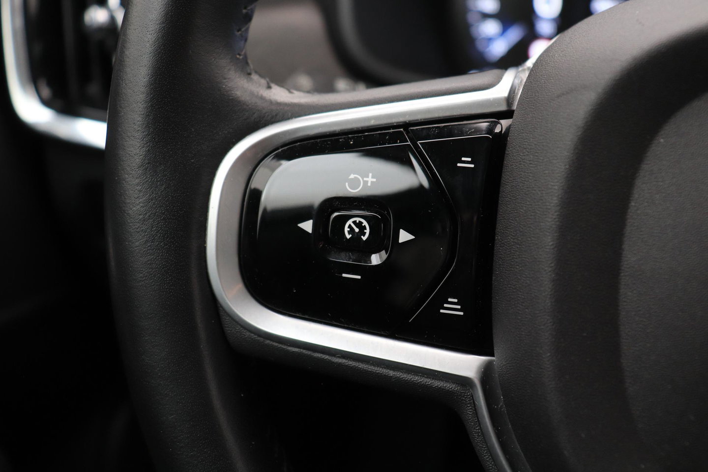 Volvo V90 Cross Country 2.0 T5 Pro | ACC | 360° Camera | Trekhaak | Stoelverwarming | Keyless | BLIS
