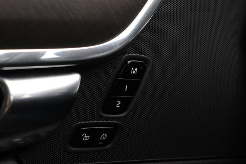 Volvo V90 Cross Country 2.0 T5 Pro | ACC | 360° Camera | Trekhaak | Stoelverwarming | Keyless | BLIS