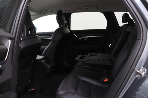 Volvo V90 Cross Country 2.0 T5 Pro | ACC | 360° Camera | Trekhaak | Stoelverwarming | Keyless | BLIS