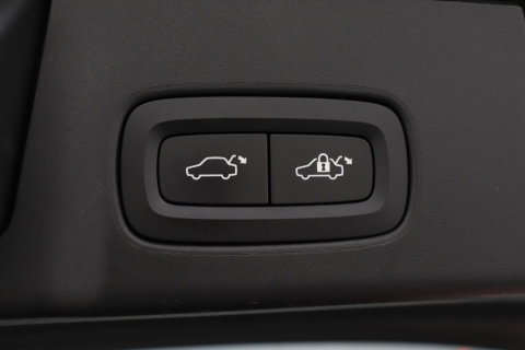 Volvo V90 Cross Country 2.0 T5 Pro | ACC | 360° Camera | Trekhaak | Stoelverwarming | Keyless | BLIS