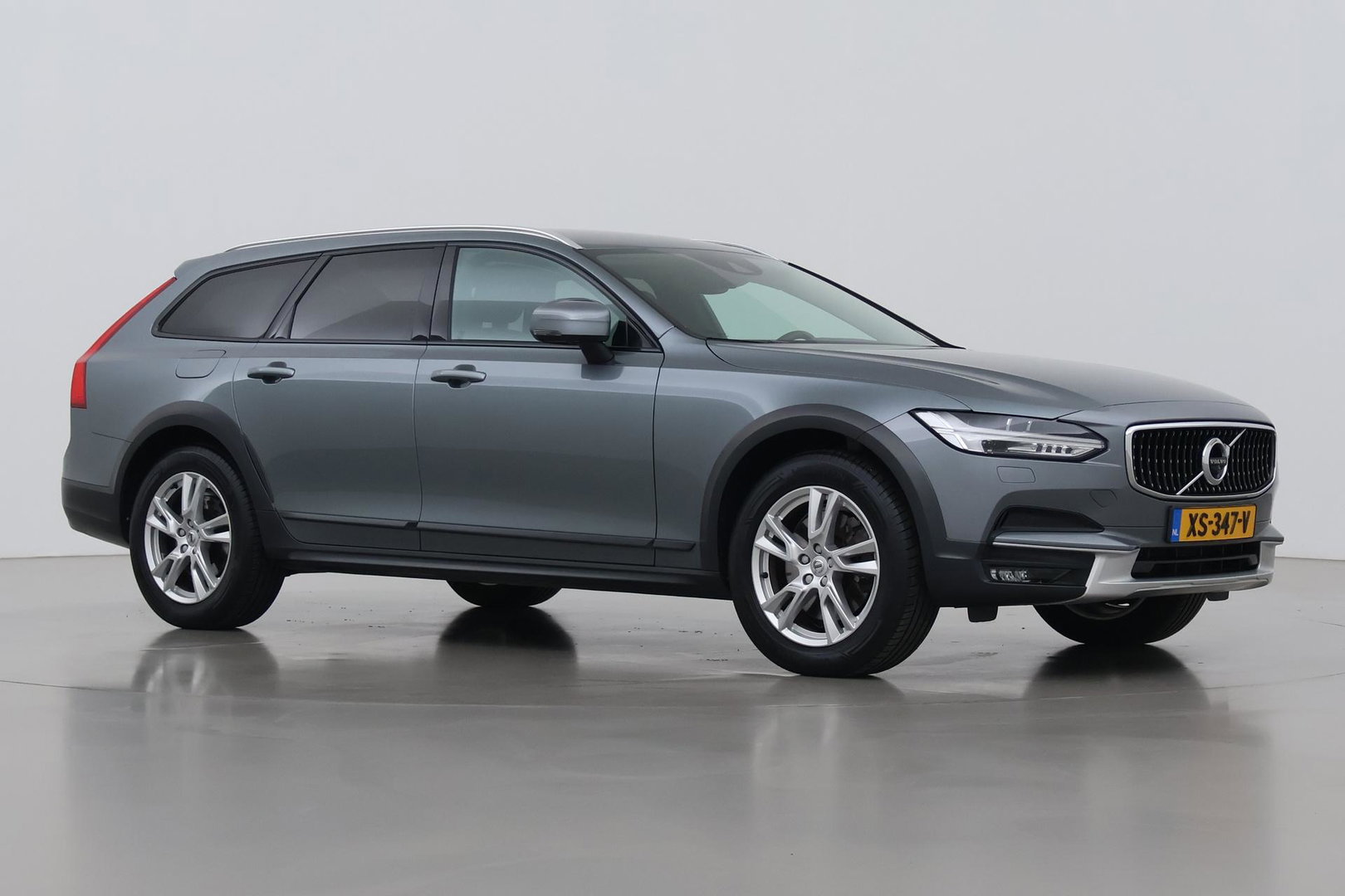 Volvo V90 Cross Country 2.0 T5 Pro | ACC | 360° Camera | Trekhaak | Stoelverwarming | Keyless | BLIS