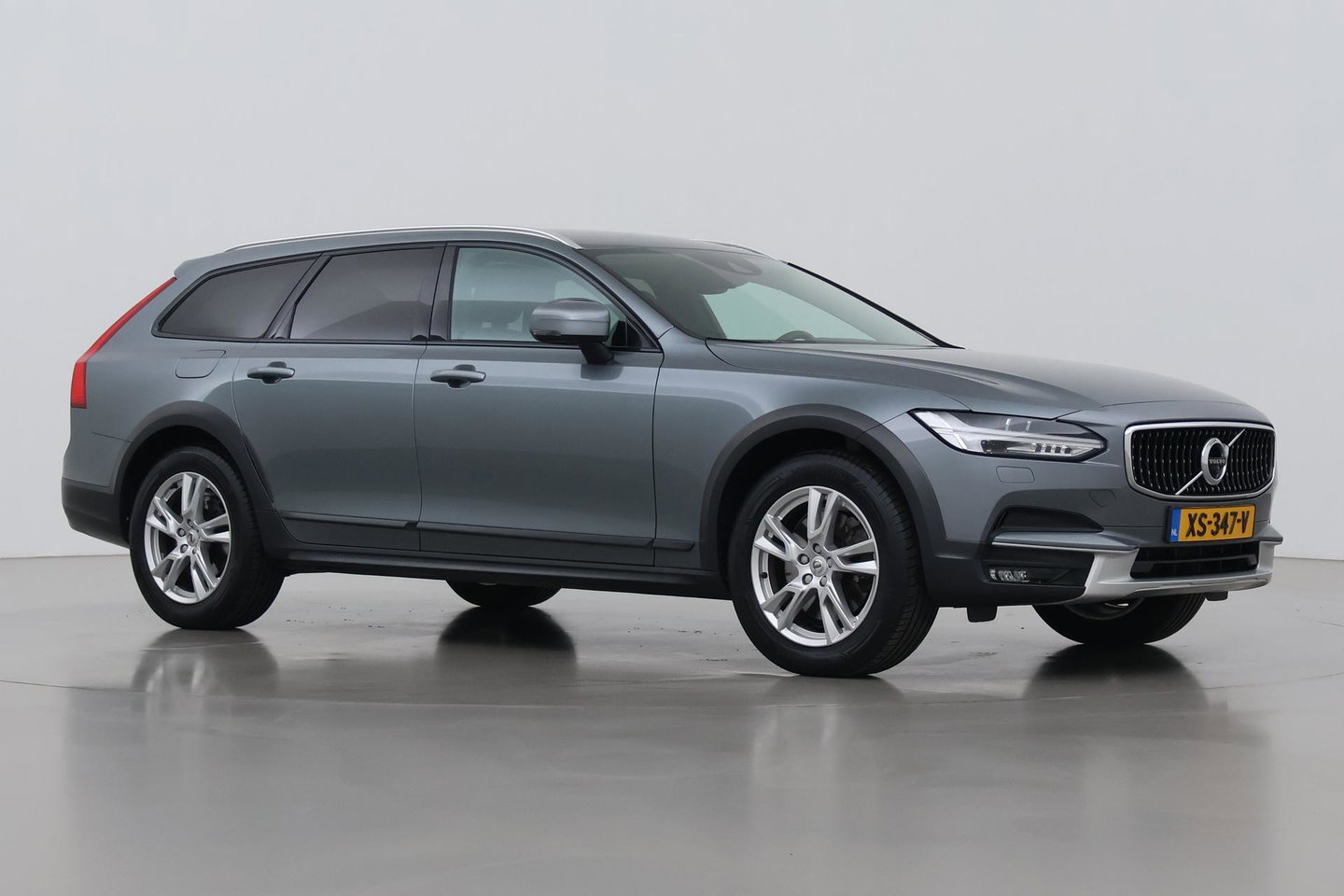 Volvo V90 Cross Country 2.0 T5 Pro | ACC | 360° Camera | Trekhaak | Stoelverwarming | Keyless | BLIS