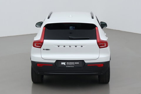 Volvo EX40 Extended Range Plus Black Edition 82 kWh | ACC | Harman/Kardon | 360° Camera | Stoel+Stuurverwarming | BLIS | 20 Inch