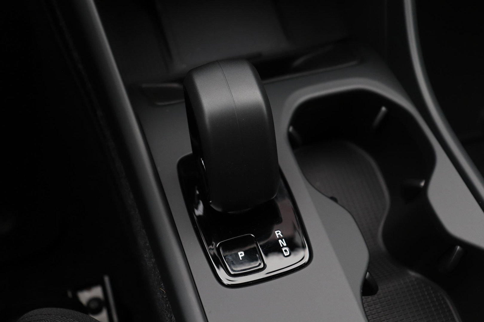 Volvo EX40 Extended Range Plus Black Edition 82 kWh | ACC | Harman/Kardon | 360° Camera | Stoel+Stuurverwarming | BLIS | 20 Inch