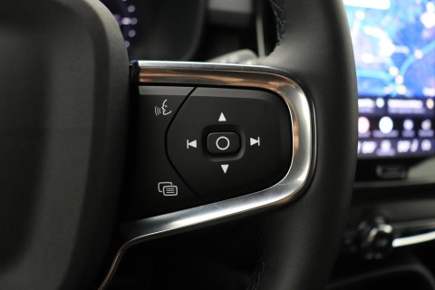 Volvo EX40 Extended Range Plus Black Edition 82 kWh | ACC | Harman/Kardon | 360° Camera | Stoel+Stuurverwarming | BLIS | 20 Inch