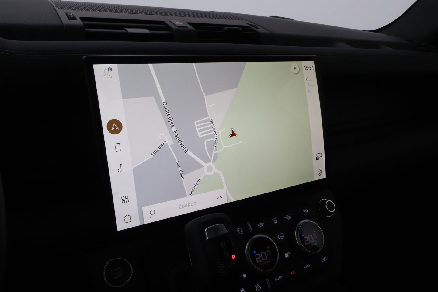 Land Rover Defender 2.0 P300e 110 X-Dynamic SE | FACELIFT | ACC | Panoramadak | ClearSight | Stoel+Stuurverwarming | Trekhaak