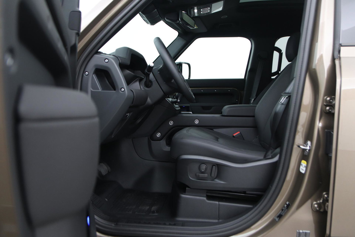 Land Rover Defender 2.0 P300e 110 X-Dynamic SE | FACELIFT | ACC | Panoramadak | ClearSight | Stoel+Stuurverwarming | Trekhaak