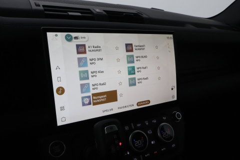 Land Rover Defender 2.0 P300e 110 X-Dynamic SE | FACELIFT | ACC | Panoramadak | ClearSight | Stoel+Stuurverwarming | Trekhaak
