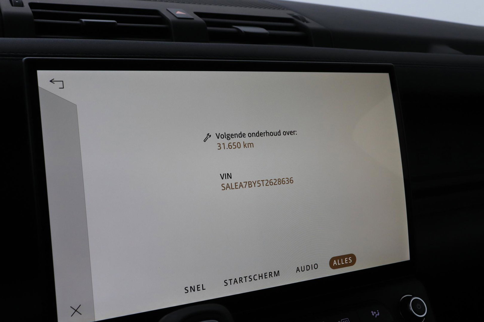 Land Rover Defender 2.0 P300e 110 X-Dynamic SE | FACELIFT | ACC | Panoramadak | ClearSight | Stoel+Stuurverwarming | Trekhaak