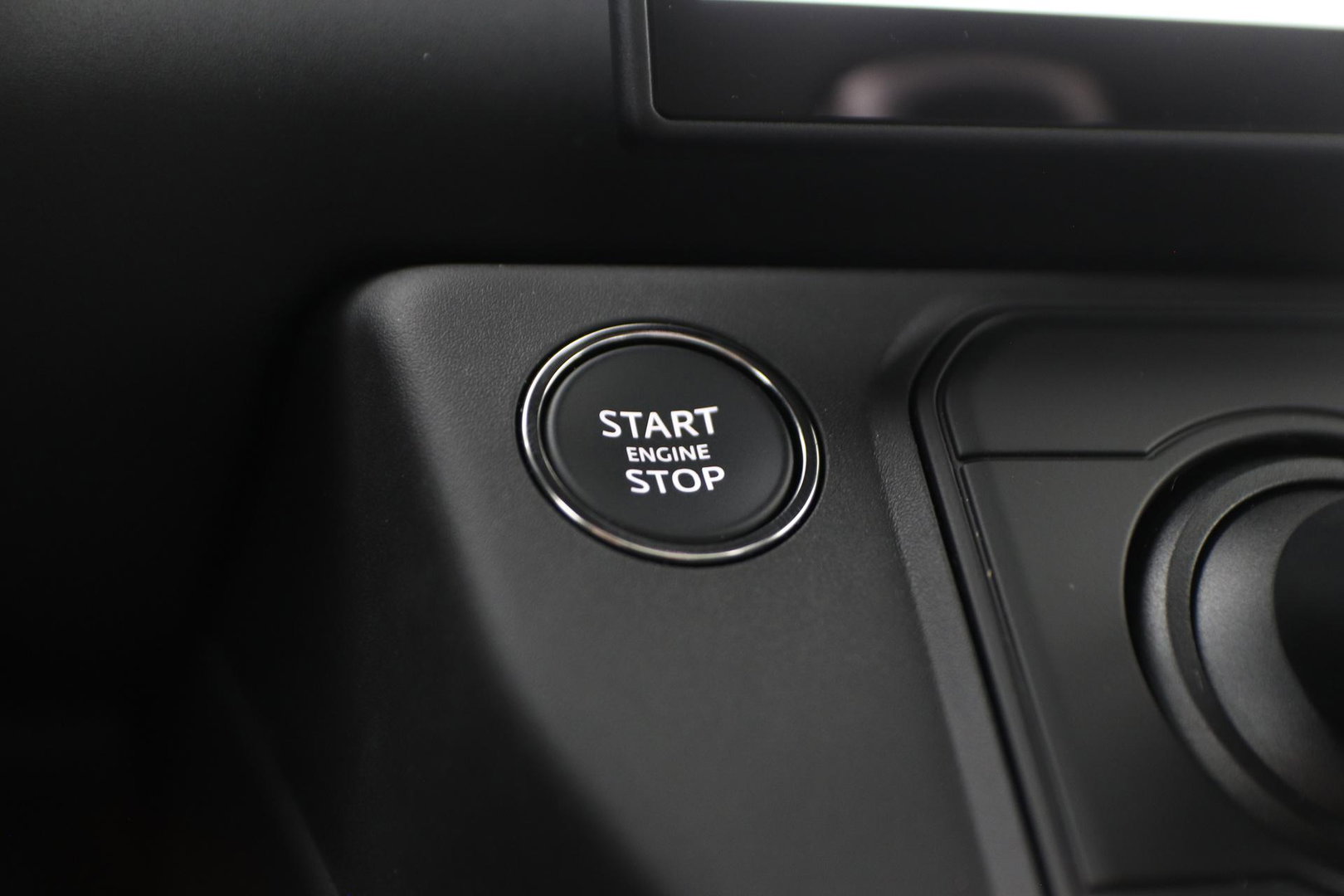 Land Rover Defender 2.0 P300e 110 X-Dynamic SE | FACELIFT | ACC | Panoramadak | ClearSight | Stoel+Stuurverwarming | Trekhaak