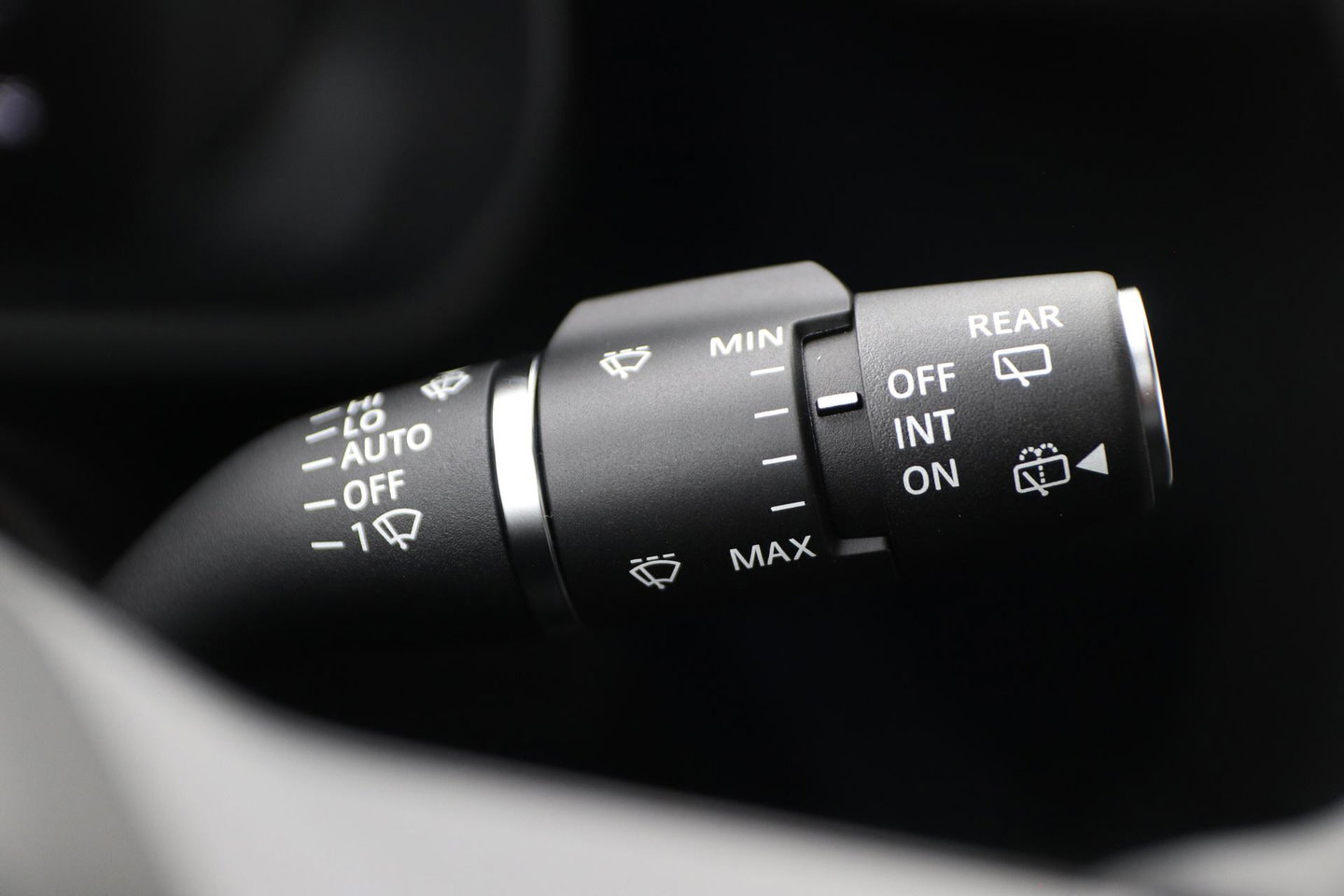 Land Rover Defender 2.0 P300e 110 X-Dynamic SE | FACELIFT | ACC | Panoramadak | ClearSight | Stoel+Stuurverwarming | Trekhaak