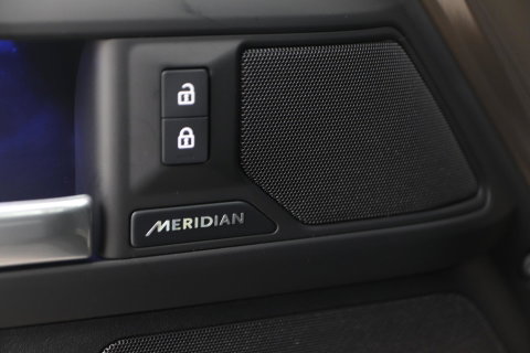 Land Rover Defender 2.0 P300e 110 X-Dynamic SE | FACELIFT | ACC | Panoramadak | ClearSight | Stoel+Stuurverwarming | Trekhaak