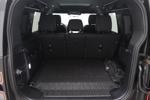 Land Rover Defender 2.0 P300e 110 X-Dynamic SE | FACELIFT | ACC | Panoramadak | ClearSight | Stoel+Stuurverwarming | Trekhaak