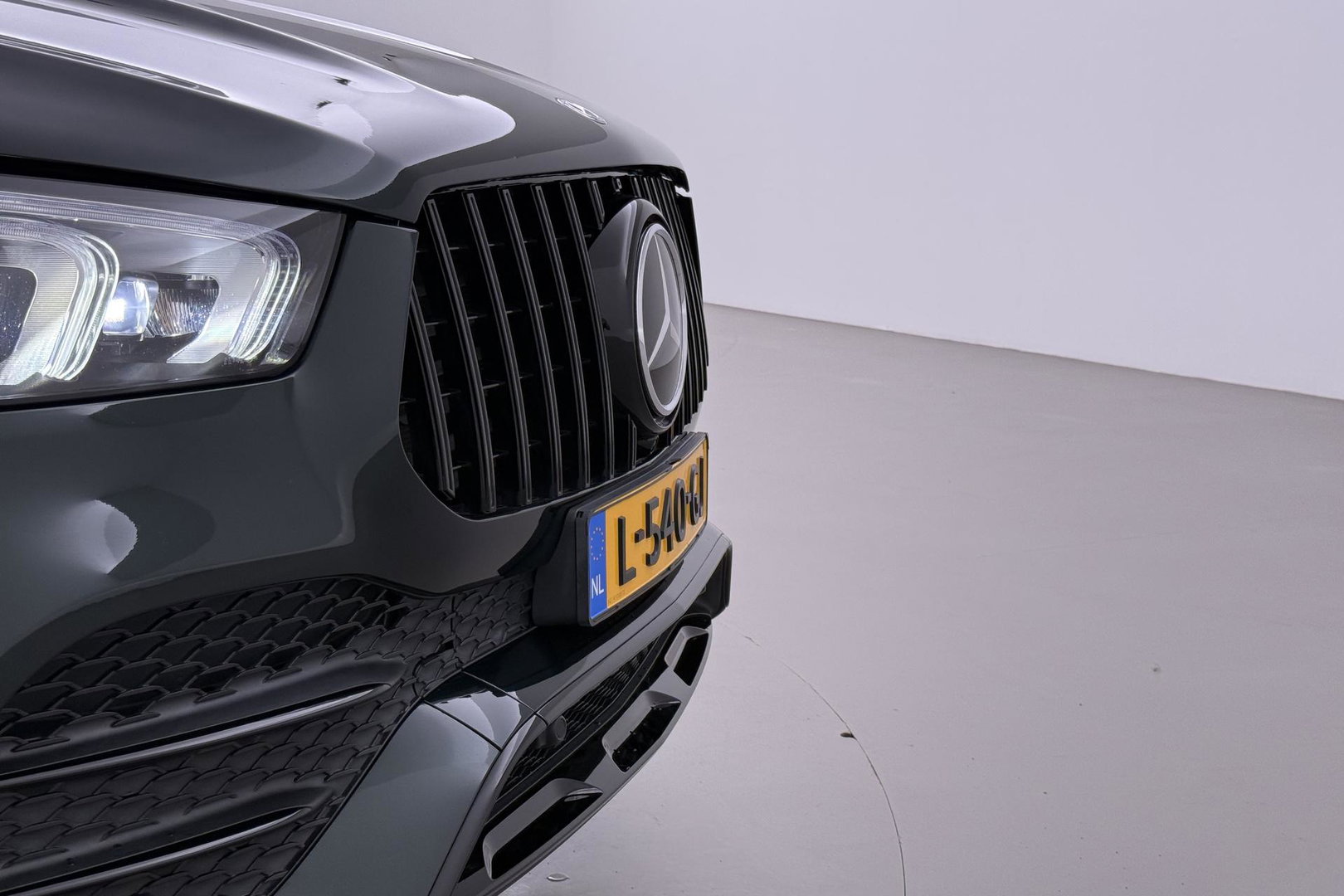 Mercedes-Benz GLE 450 4MATIC Premium Plus | 367PK! | ACC | Luchtvering | Trekhaak | 360° Camera | Memory | Dodehoekdetectie | Getint Glas