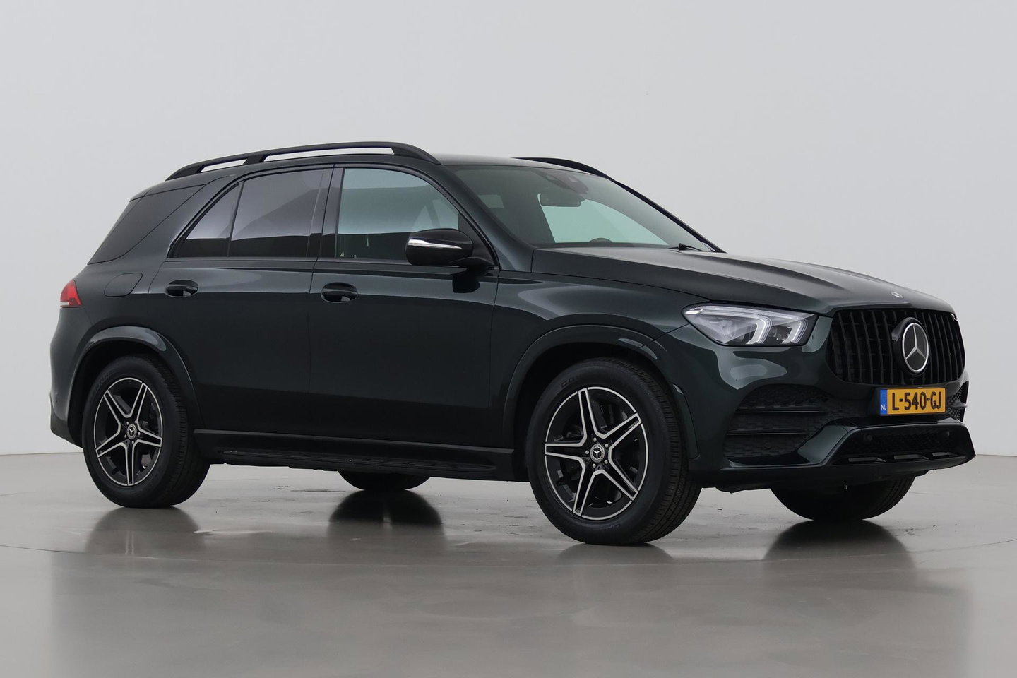 Mercedes-Benz GLE 450 4MATIC Premium Plus | 367PK! | ACC | Luchtvering | Trekhaak | 360° Camera | Memory | Dodehoekdetectie | Getint Glas