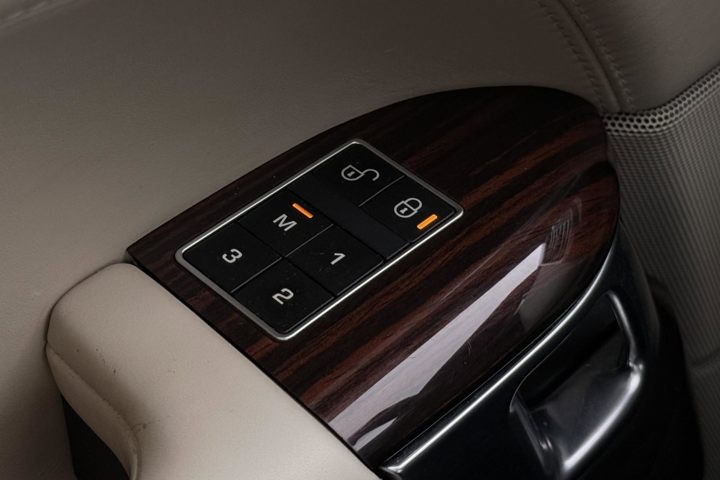 Land Rover Range Rover 3.0 TDV6 Autobiography | ACC | Trekhaak | Panoramadak | 360° Camera | Massage+Ventilatie | Head-Up | 22 inch