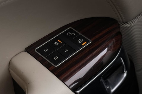 Land Rover Range Rover 3.0 TDV6 Autobiography | ACC | Trekhaak | Panoramadak | 360° Camera | Massage+Ventilatie | Head-Up | 22 inch
