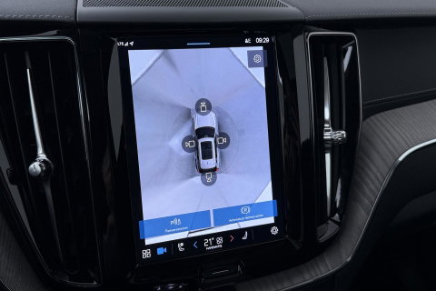Volvo XC60 T8 Plug-in hybrid Ultra Dark | ACC | Luchtvering | Panoramadak | Massage | Bowers&Wilkins | 360° Camera | Head-Up