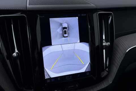Volvo XC60 T8 Plug-in hybrid Ultra Dark | ACC | Luchtvering | Panoramadak | Massage | Bowers&Wilkins | 360° Camera | Head-Up