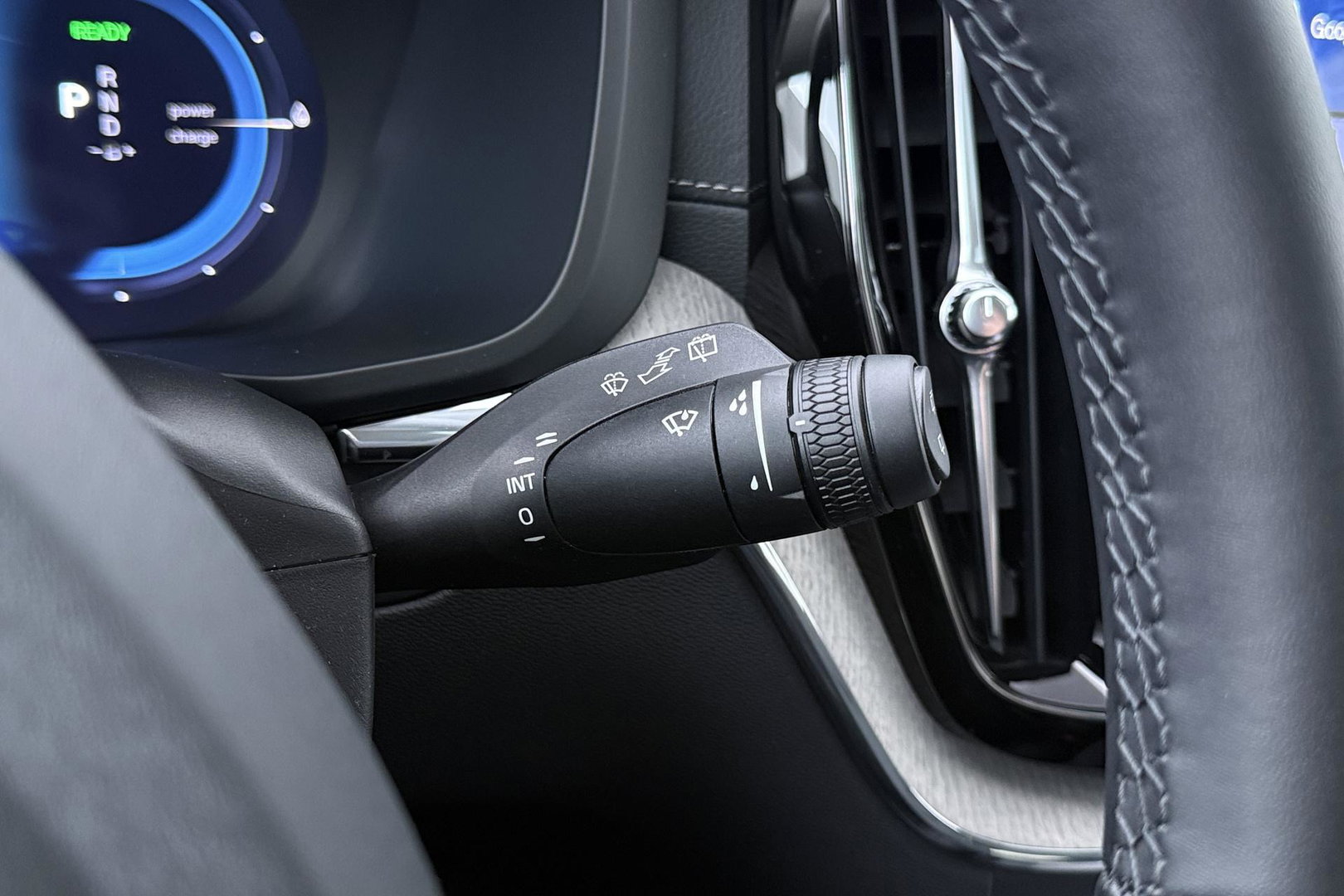 Volvo XC60 T8 Plug-in hybrid Ultra Dark | ACC | Luchtvering | Panoramadak | Massage | Bowers&Wilkins | 360° Camera | Head-Up