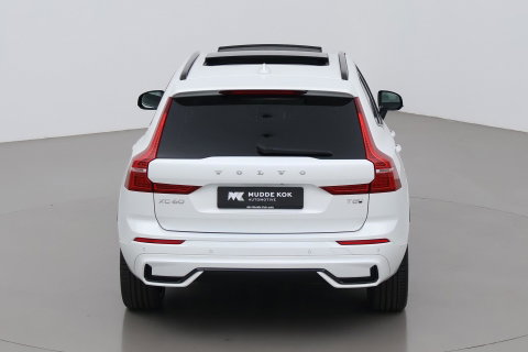 Volvo XC60 T8 Plug-in hybrid Ultra Dark | ACC | Luchtvering | Panoramadak | Massage | Bowers&Wilkins | 360° Camera | Head-Up