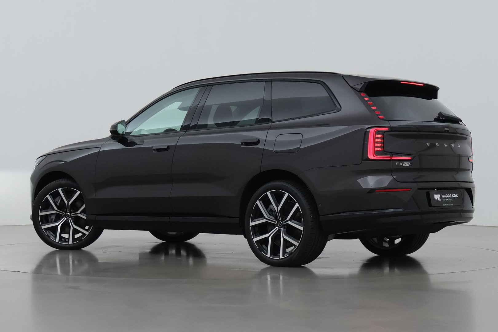 Volvo EX90 Twin Motor Ultra 7p. 106 kWh | 800 Volt | Luchtvering | Bowers&Wilkins | Massage+Ventilatie | 22 Inch