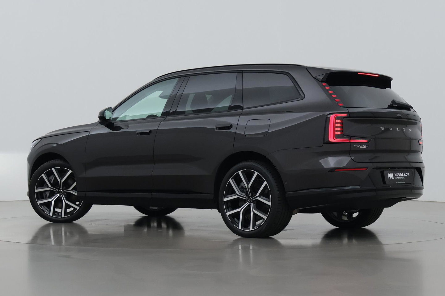 Volvo EX90 Twin Motor Ultra 7p. 106 kWh | 800 Volt | Luchtvering | Bowers&Wilkins | Massage+Ventilatie | 22 Inch