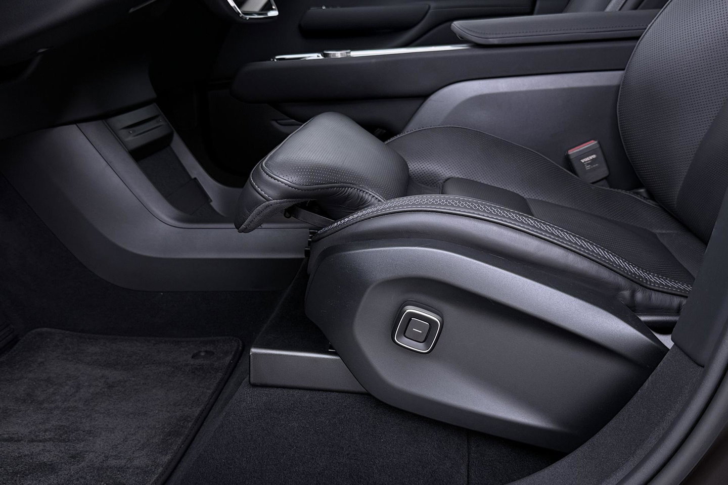 Volvo EX90 Twin Motor Ultra 7p. 106 kWh | 800 Volt | Luchtvering | Bowers&Wilkins | Massage+Ventilatie | 22 Inch