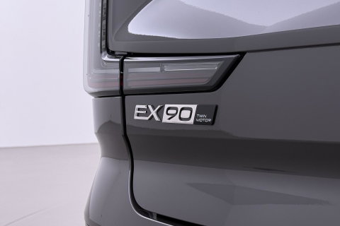 Volvo EX90 Twin Motor Ultra 7p. 106 kWh | 800 Volt | Luchtvering | Bowers&Wilkins | Massage+Ventilatie | 22 Inch