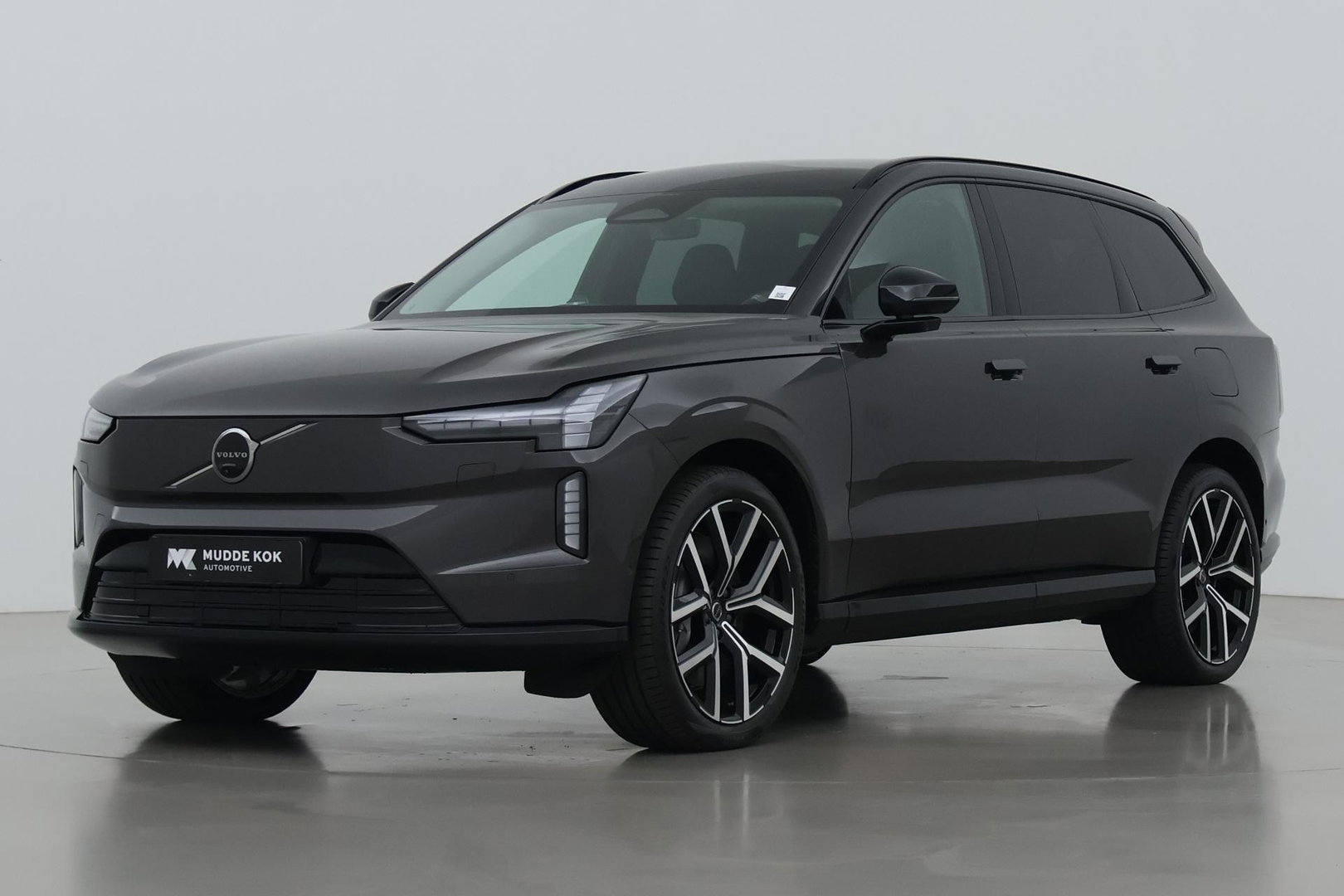 Volvo EX90 Twin Motor Ultra 7p. 106 kWh | 800 Volt | Luchtvering | Bowers&Wilkins | Massage+Ventilatie | 22 Inch
