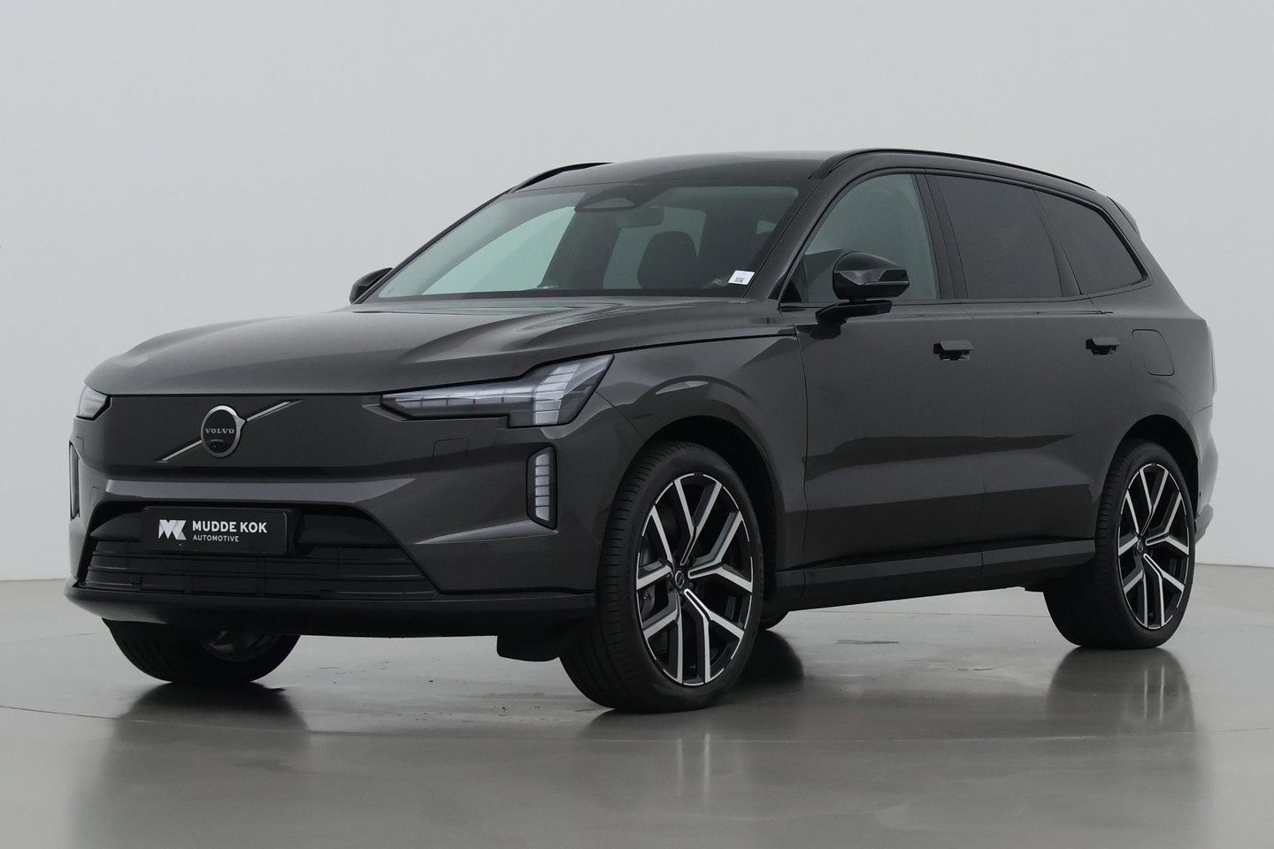 Volvo EX90 Twin Motor Ultra 7p. 106 kWh | 800 Volt | Luchtvering | Bowers&Wilkins | Massage+Ventilatie | 22 Inch