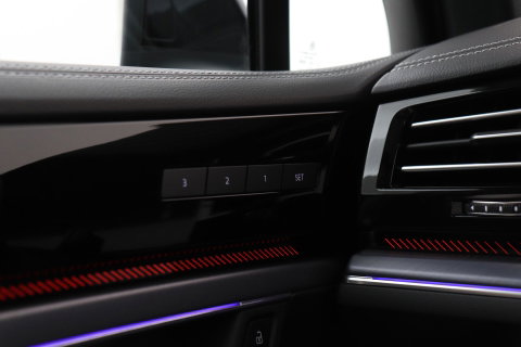 Volkswagen Touareg 3.0 TSi eHybrid 4MOTION R | FINAL EDITION | Luchtvering | Trekhaak | Panoramadak | Dynaudio | 360° Camera