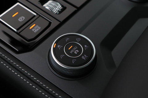 Volkswagen Touareg 3.0 TSi eHybrid 4MOTION R | FINAL EDITION | Luchtvering | Trekhaak | Panoramadak | Dynaudio | 360° Camera