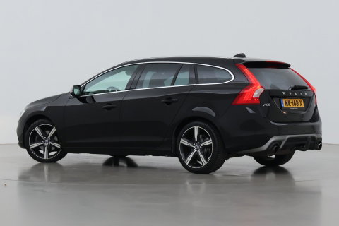 Volvo V60 T3 R-Design | Trekhaak | Adaptieve Xenon | Standkachel | Automaat | Navigatie | 18 Inch