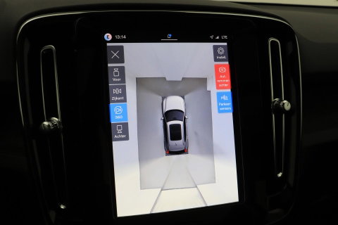 Volvo EX40 Single Motor Extended Range Plus Black Ed. 82 kWh | ACC | Panoramadak | 360° Camera | Harman/Kardon | BLIS | 20 Inch