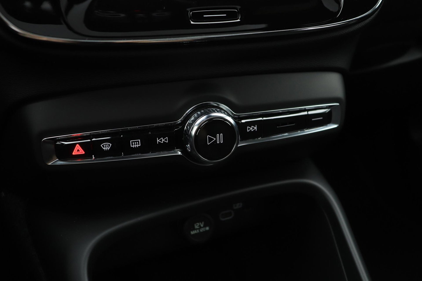 Volvo EX40 Single Motor Extended Range Plus Black Ed. 82 kWh | ACC | Panoramadak | 360° Camera | Harman/Kardon | BLIS | 20 Inch