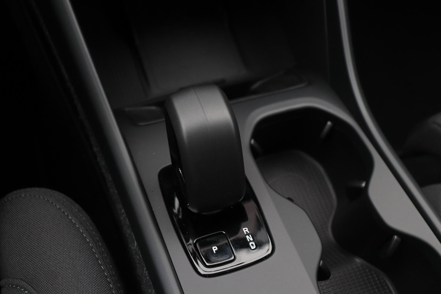 Volvo EX40 Single Motor Extended Range Plus Black Ed. 82 kWh | ACC | Panoramadak | 360° Camera | Harman/Kardon | BLIS | 20 Inch