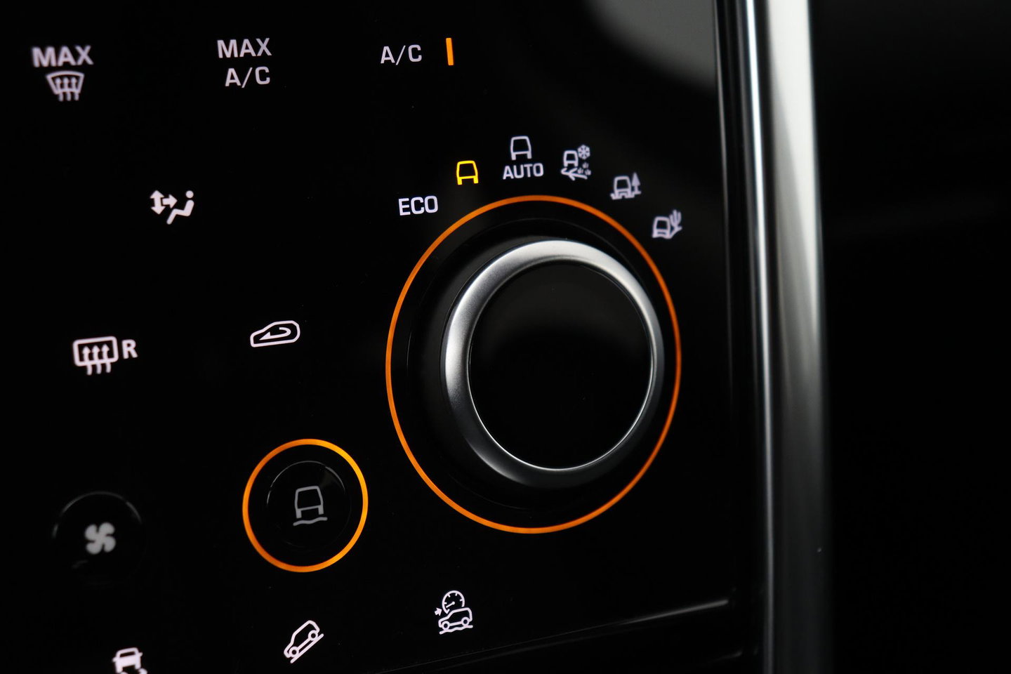 Land Rover Discovery Sport D180 2.0 S | Automaat | Vol-Leder | Getint Glas | Camera | Stoelverwarming